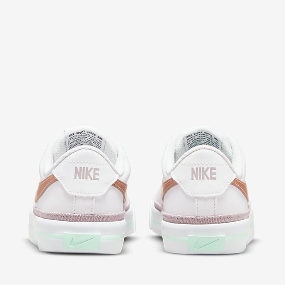 Women's Court Legacy Sneaker. Low Top - Picture 4 of 9